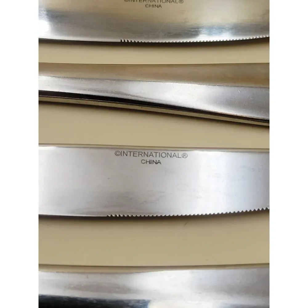 International Stainless SIMPLICITY Set Of 7 Dinner Knives